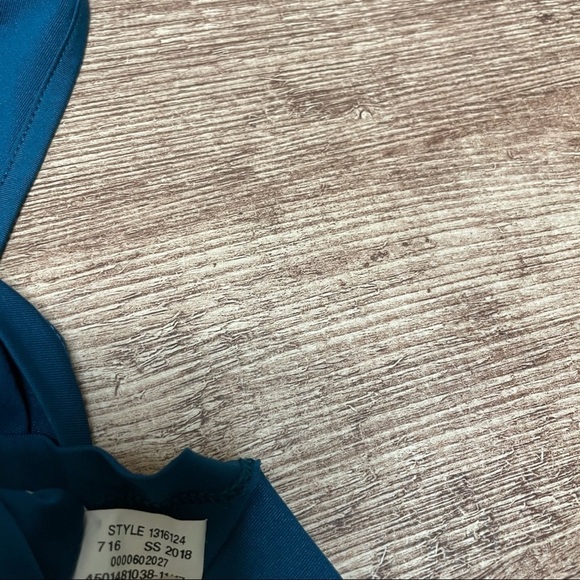 Under Armour Razorback Singlet Tank Top - Picture 4 of 4